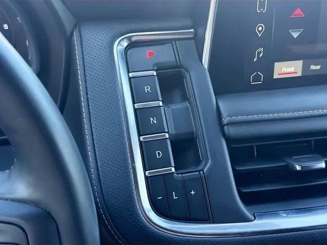 2024 GMC Yukon 4WD AT4