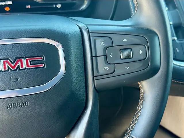 2024 GMC Yukon 4WD AT4