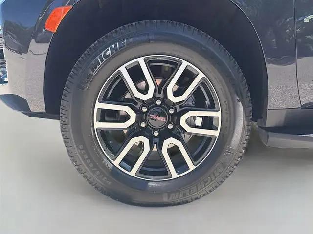 2024 GMC Yukon 4WD AT4