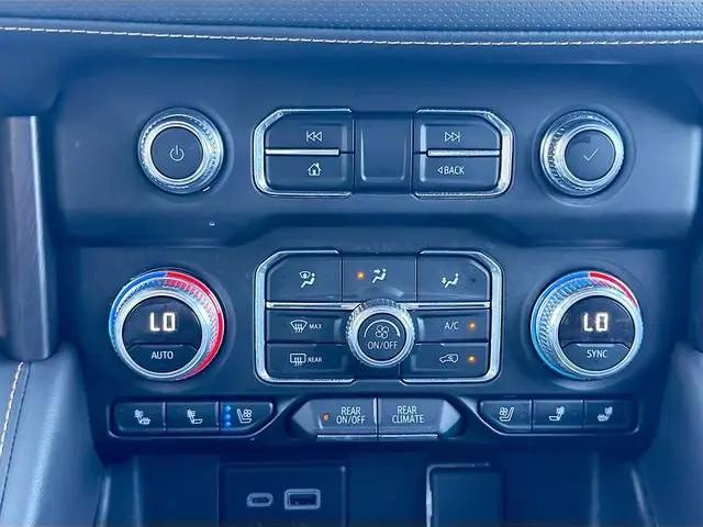 2024 GMC Yukon 4WD AT4