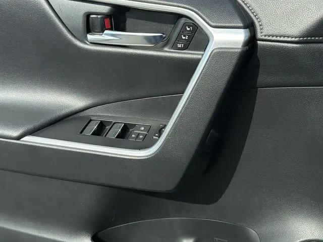 2020 Toyota RAV4 Hybrid Limited