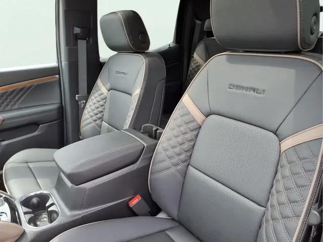 2026 GMC Canyon Denali, 4WD
