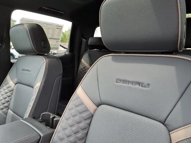 2026 GMC Canyon Denali, 4WD