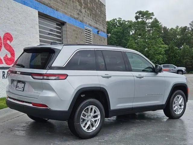 2026 Jeep Grand Cherokee Laredo 4x4