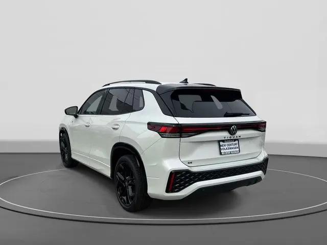 2026 Volkswagen Tiguan SE R-Line Black