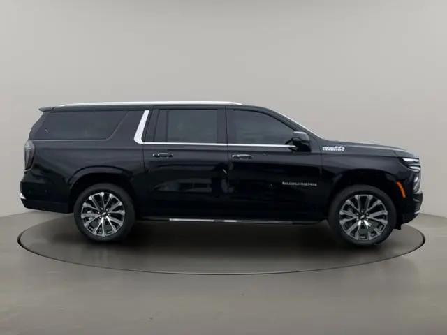 2025 Chevrolet Suburban 4WD High Country
