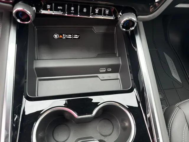 2026 Chevrolet Tahoe 4WD LT