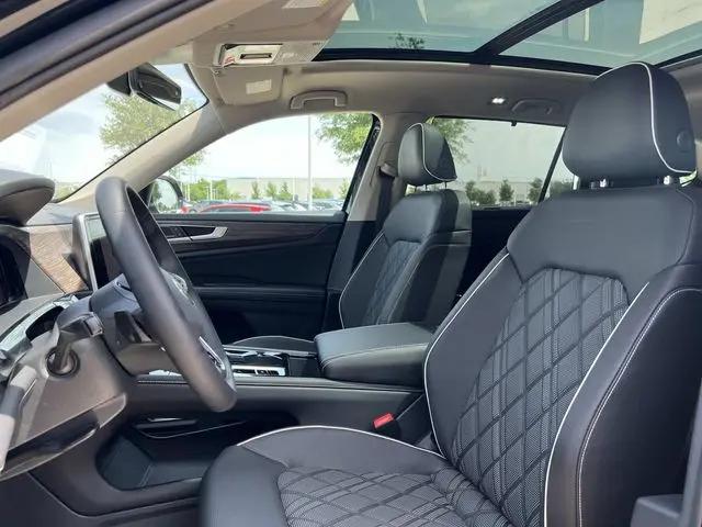 2026 Volkswagen Atlas SEL Premium R-Line