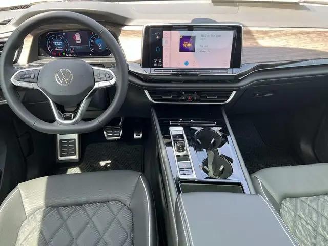 2026 Volkswagen Atlas SEL Premium R-Line