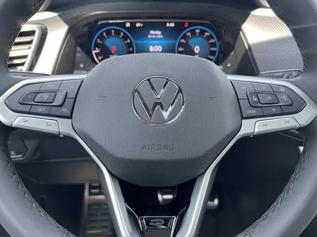 2026 Volkswagen Atlas Cross Sport SEL Premium R-Line