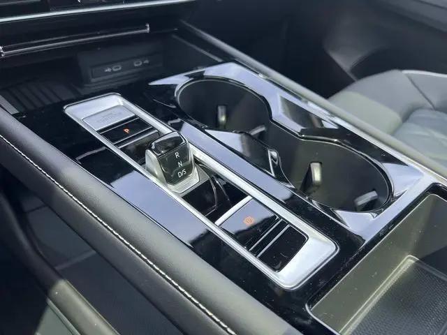 2026 Volkswagen Atlas Cross Sport SEL Premium R-Line
