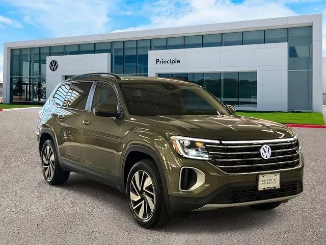 2026 Volkswagen Atlas SE with Technology