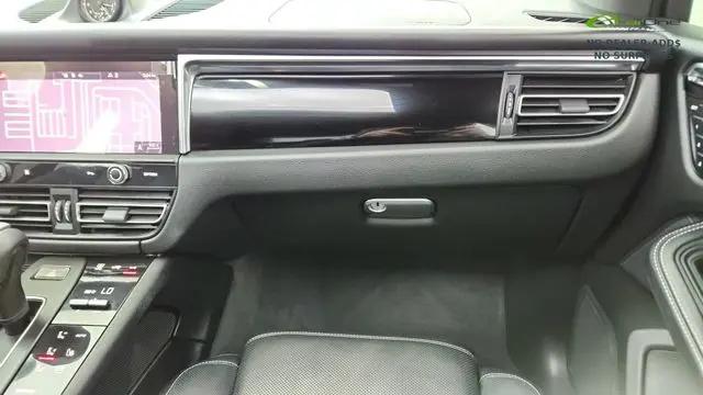 2024 Porsche Macan Macan