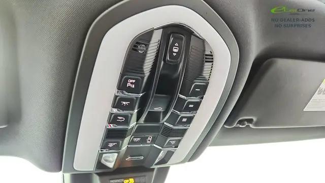 2024 Porsche Macan Macan