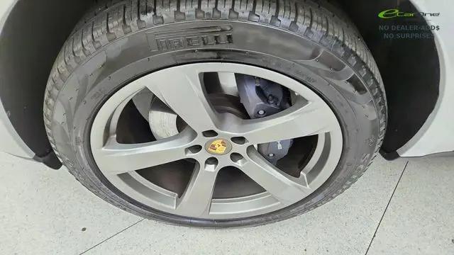 2024 Porsche Macan Macan