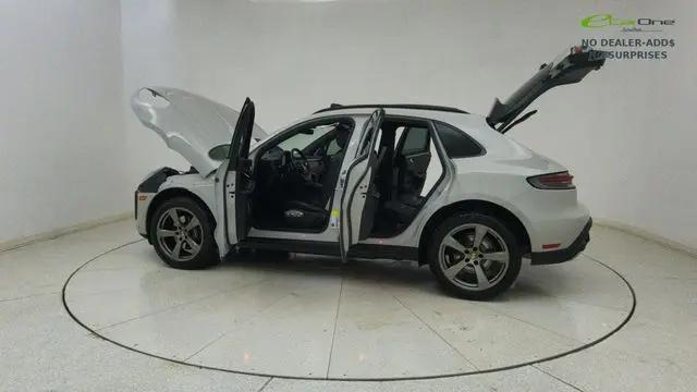 2024 Porsche Macan Macan