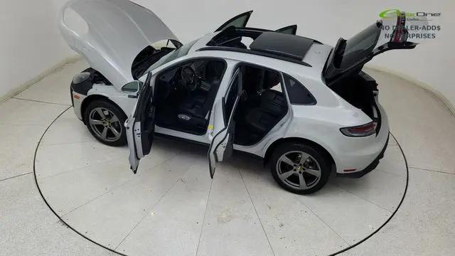 2024 Porsche Macan Macan