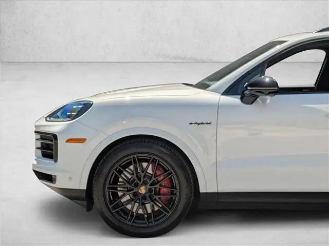 2026 Porsche Cayenne E-Hybrid S