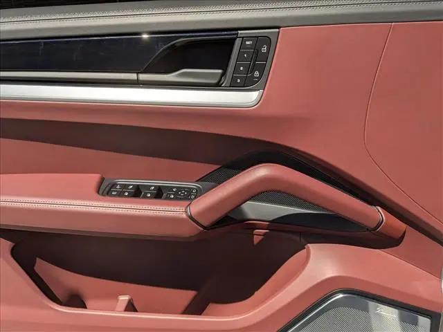2026 Porsche Cayenne E-Hybrid S