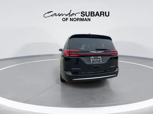 2024 Chrysler Pacifica Hybrid Select