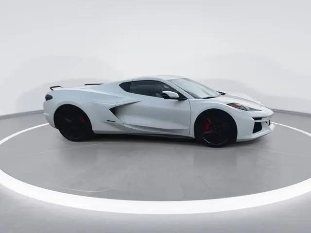 2024 Chevrolet Corvette E-Ray RWD Coupe 3LZ