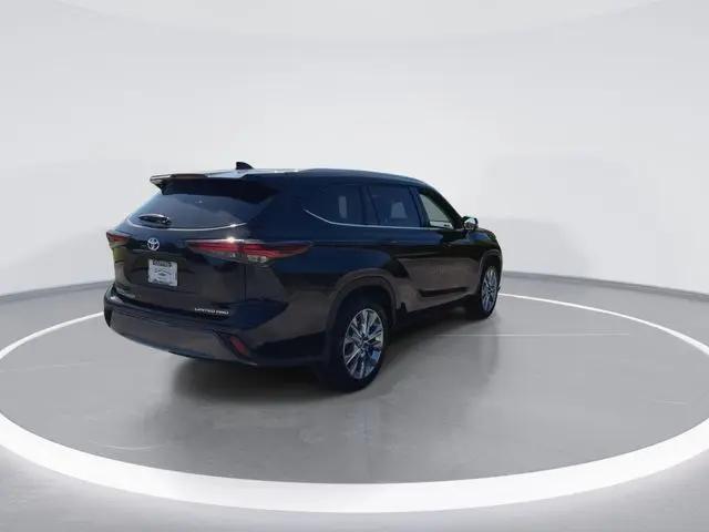 2026 Toyota Highlander Limited