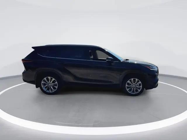 2026 Toyota Highlander Limited