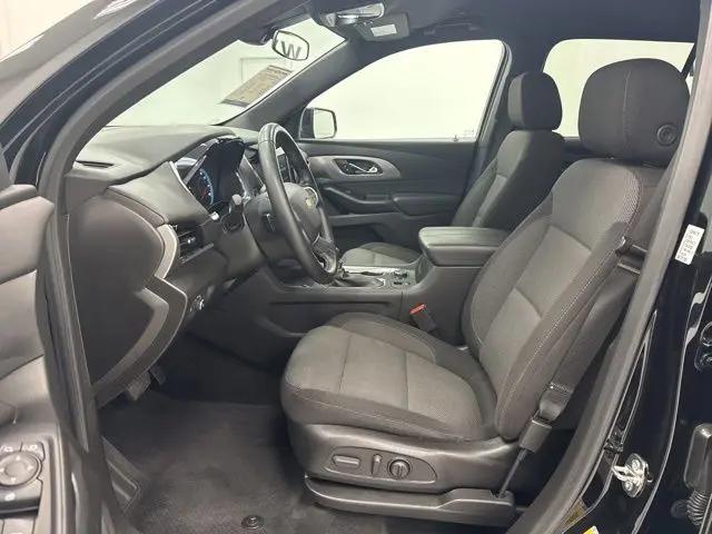 2023 Chevrolet Traverse FWD LT Cloth