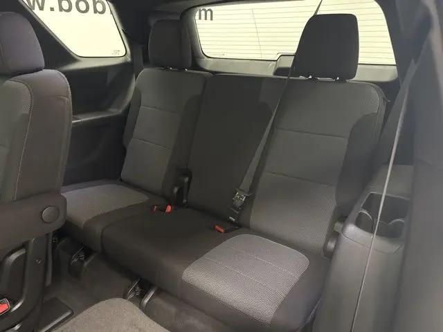 2023 Chevrolet Traverse FWD LT Cloth