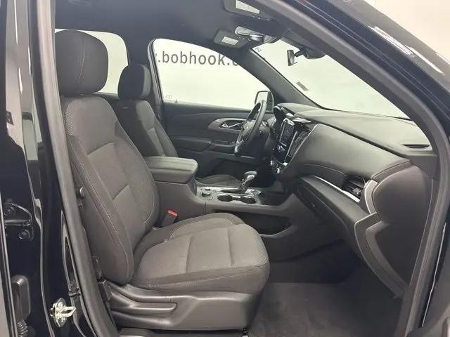 2023 Chevrolet Traverse FWD LT Cloth