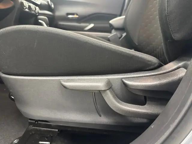 2023 Nissan Kicks SV Xtronic CVT