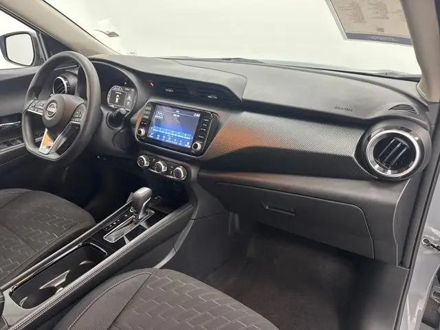 2023 Nissan Kicks SV Xtronic CVT