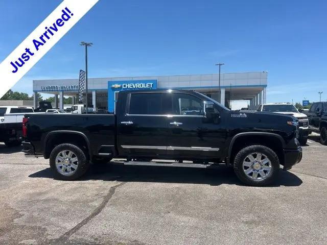 2026 Chevrolet Silverado 2500HD Crew Cab, Standard Bed, High Country, 4WD