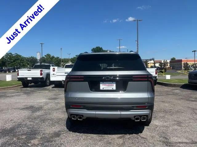 2026 Chevrolet Traverse FWD LT