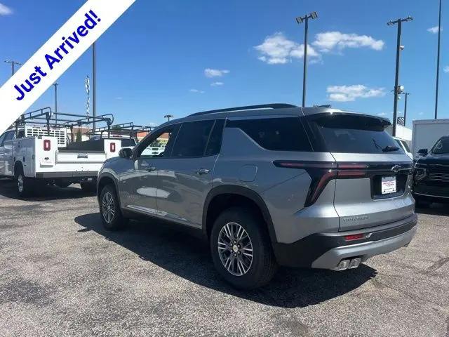 2026 Chevrolet Traverse FWD LT