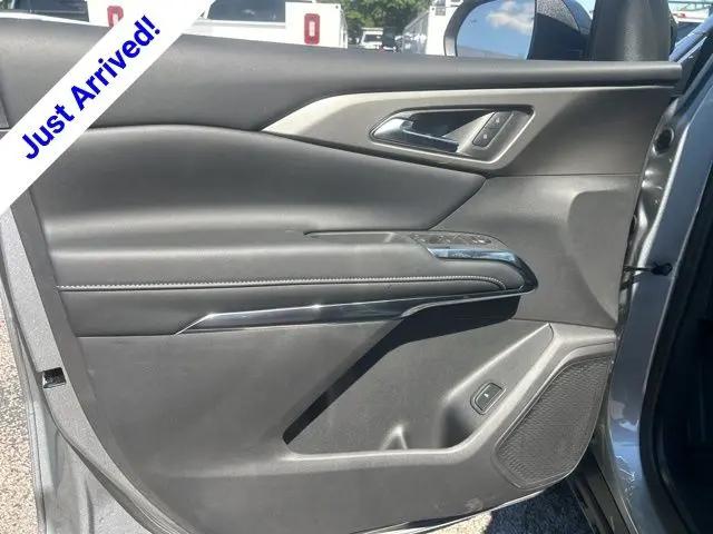 2026 Chevrolet Traverse FWD LT