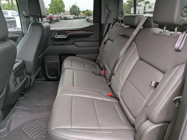 2024 Chevrolet Silverado 1500 4WD Crew Cab Short Bed RST