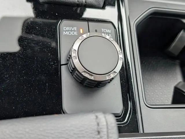 2026 Toyota Tundra SR5 CrewMax 5.5' Bed