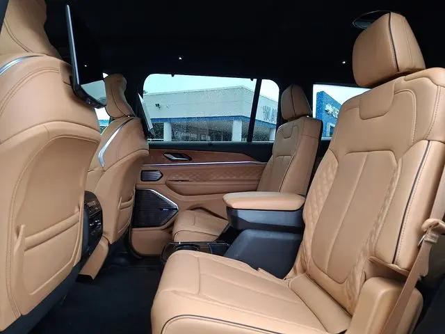 2023 Jeep Grand Cherokee L Summit Reserve 4x4