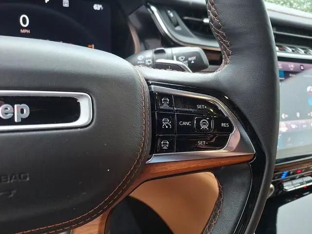2023 Jeep Grand Cherokee L Summit Reserve 4x4