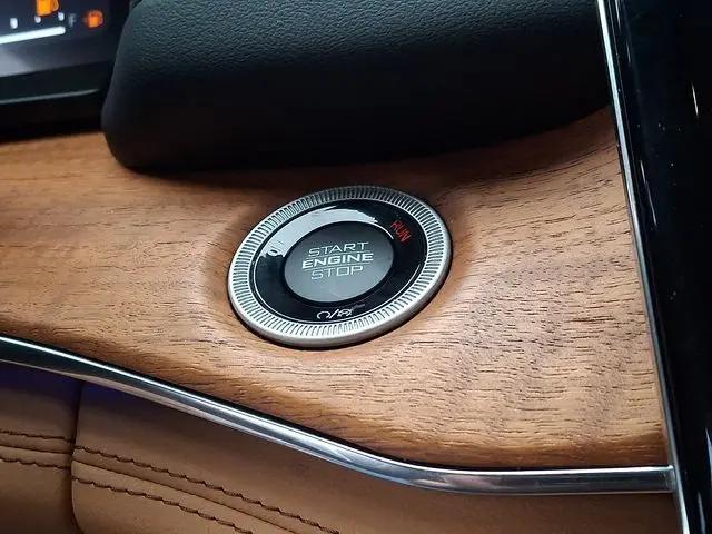 2023 Jeep Grand Cherokee L Summit Reserve 4x4
