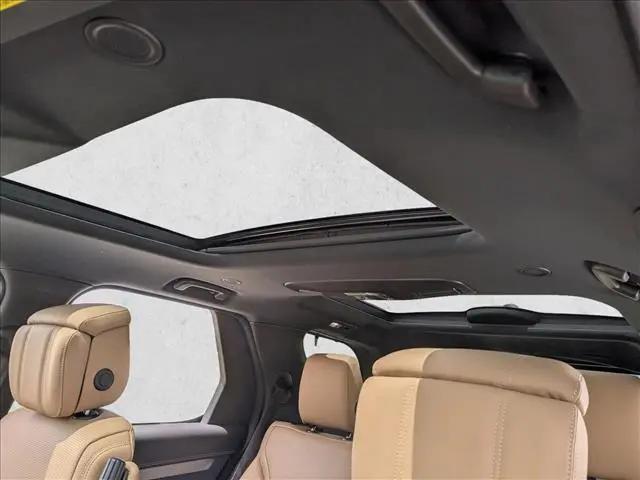 2026 Land Rover Discovery Gemini Edition