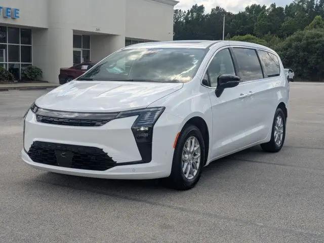 2027 Chrysler Pacifica Select
