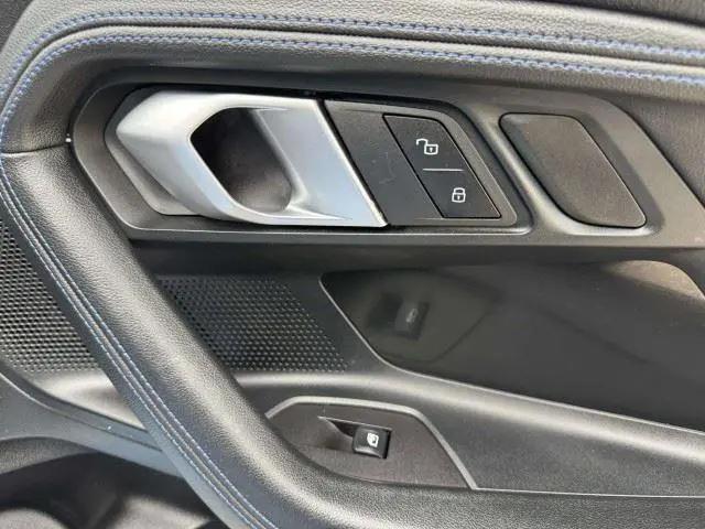 2025 BMW M240 i xDrive