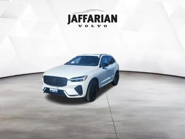 2026 Volvo XC60 B5 Ultra Black Edition