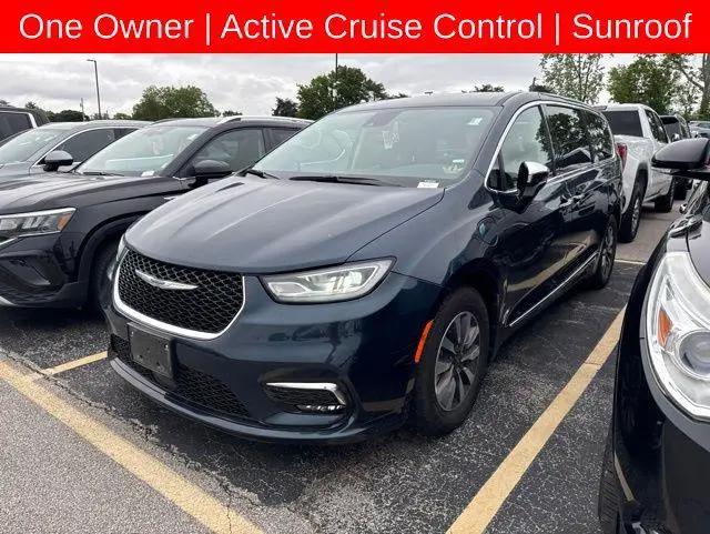 2023 Chrysler Pacifica Hybrid Limited for sale in Saint Louis, MO