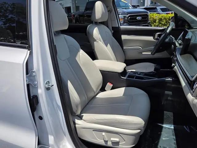 2024 Kia Sorento X-Line EX