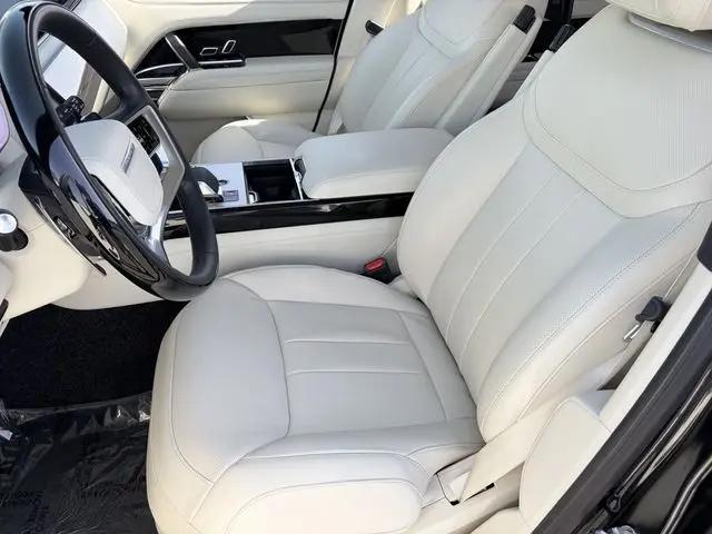 2025 Land Rover Range Rover P530 Autobiography