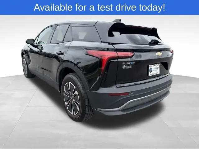 2024 Chevrolet V Blazer eAWD 2LT