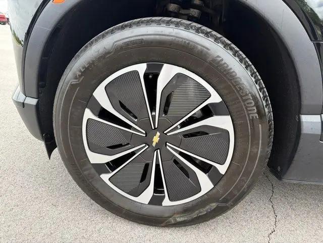 2024 Chevrolet V Blazer eAWD 2LT
